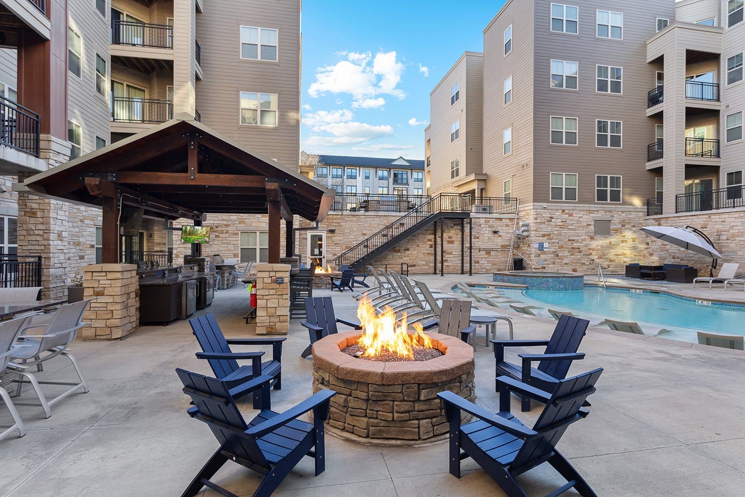 Fire-Pit-01-Stadium-Apartments-Fort-Collins-CO-12