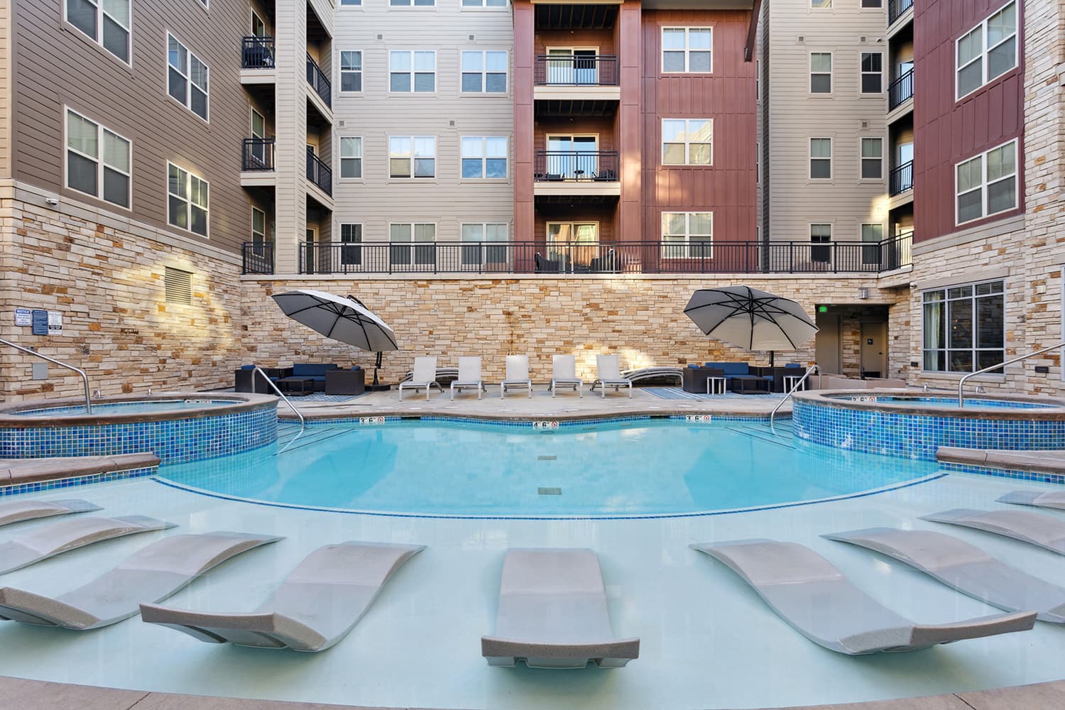 Swimming-Pool-01-Stadium-Apartments-Fort-Collins-CO-12