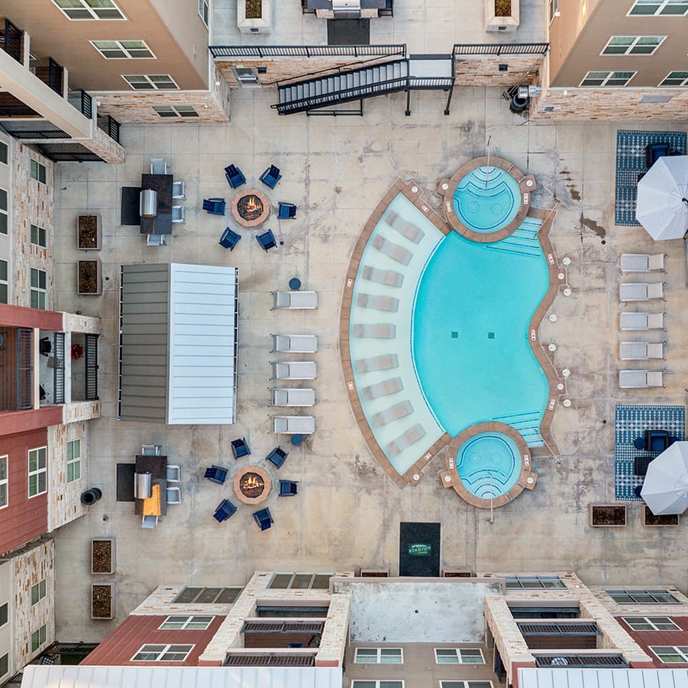 Swimming-Pool-02-Stadium-Apartments-Fort-Collins-CO-12