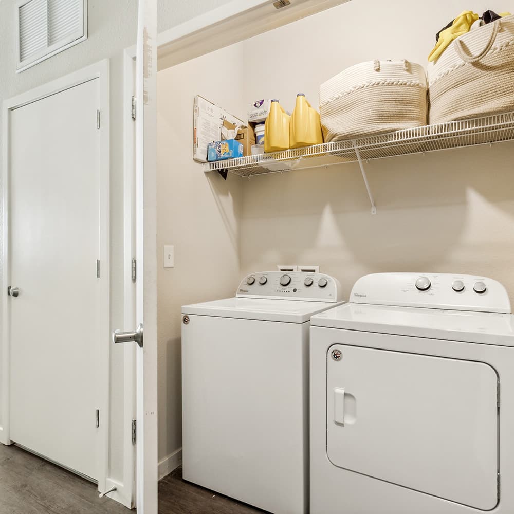 Washer-and-Dryer-01-Stadium-Apartments-Fort-Collins-CO-12